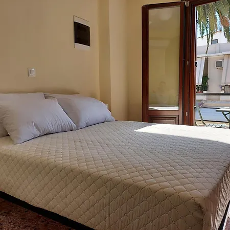 Apartment Platanos - Old Town