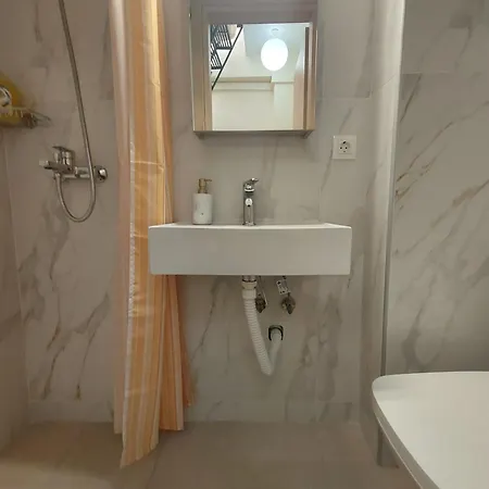 Platanos - Old Town Apartment